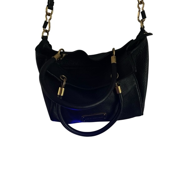 Marc  By Jacobs Black and Gold Leather Shoulder Bag - Picture 3 of 9